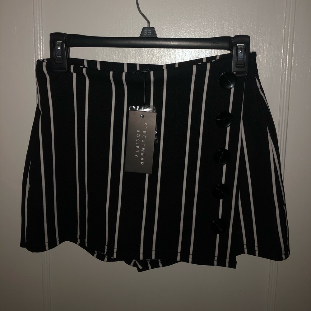 Shorts size small